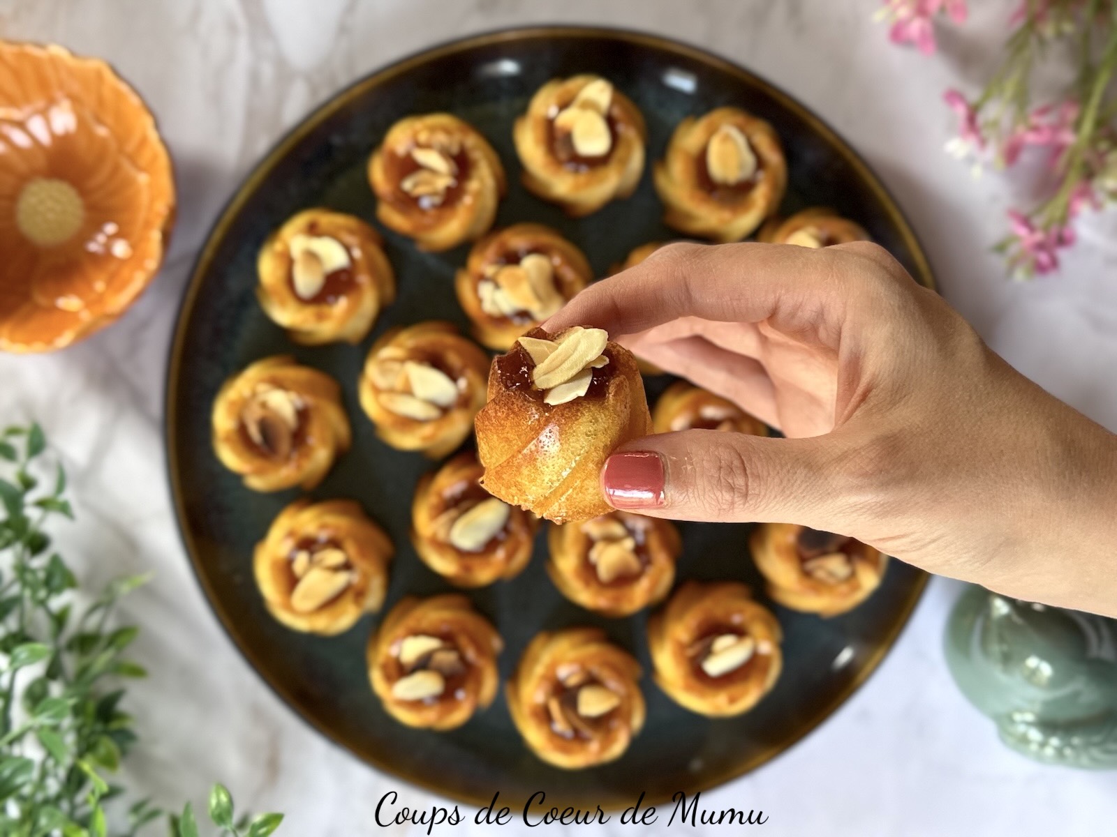 Mini Moelleux Abricots Amandes avec Moule 24 Spirales Guy Demarle