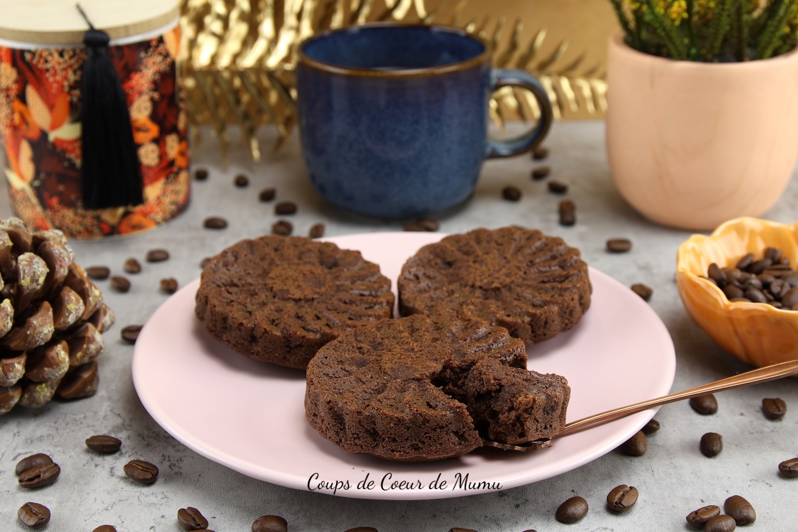 Brownies Café, Chocolat & Pistaches avec le Moule 12 Flower Power Conseillère Guy Demarle